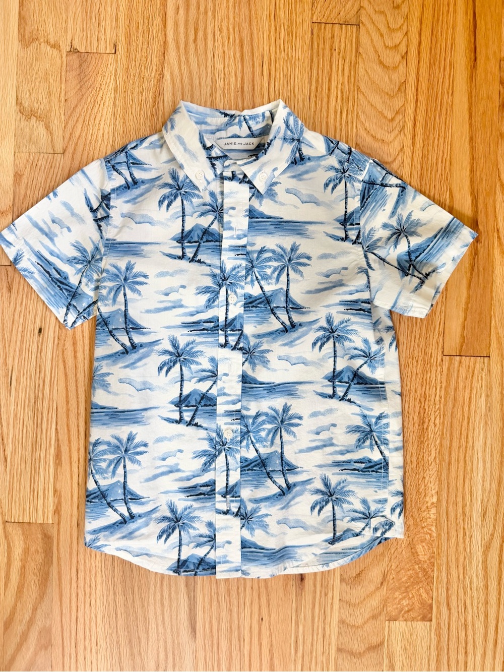 Short-Sleeve Blue Palm Print Shirt 💙🌴